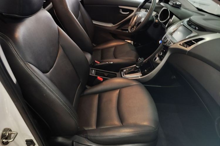Used Hyundai Elantra (5th Generation / Langdong) 2016 1.6L Automatic Prestige Model Right Front Seat