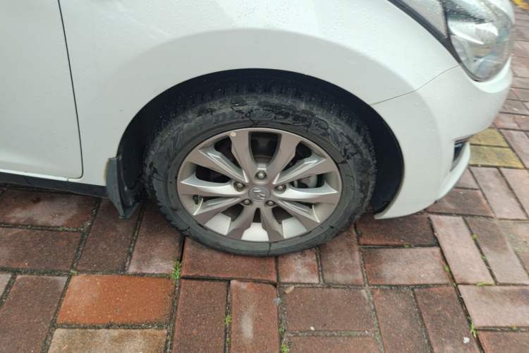 Used Hyundai Elantra (5th Generation / Langdong) 2016 1.6L Automatic Smart Version Right Front Wheel Hub