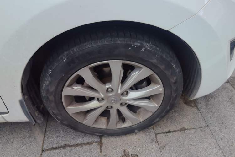 Used Hyundai Elantra (5th Generation / Langdong) 2016 1.6L Manual Luxury Model Right Front Wheel Hub