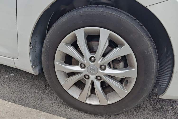 Used Hyundai Elantra (5th Generation / Langdong) 2016 1.6L Automatic Smart Version Right Front Wheel Hub