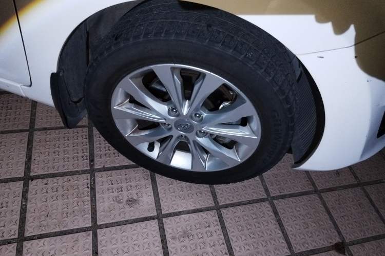 Used Hyundai Elantra (5th Generation / Langdong) 2016 1.6L Automatic Prestige Model Right Front Wheel Hub