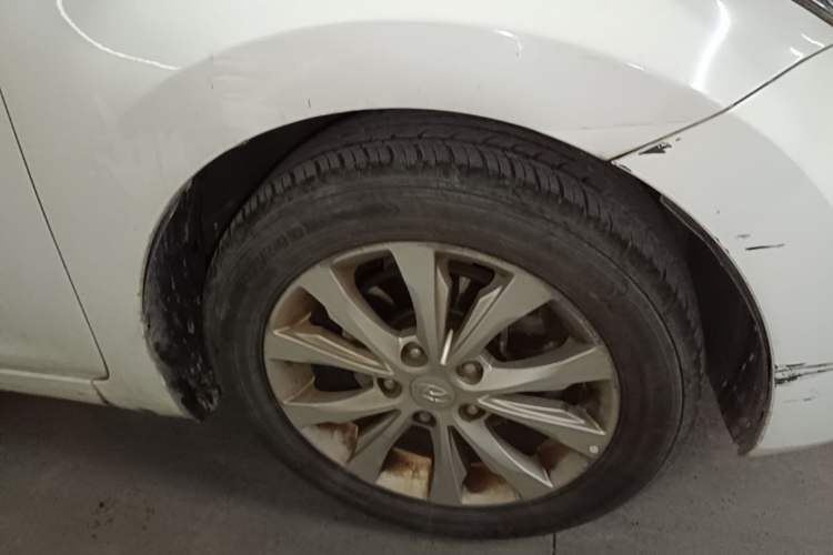Used Hyundai Elantra (5th Generation / Langdong) 2016 1.6L Automatic Prestige Model Right Front Wheel Hub