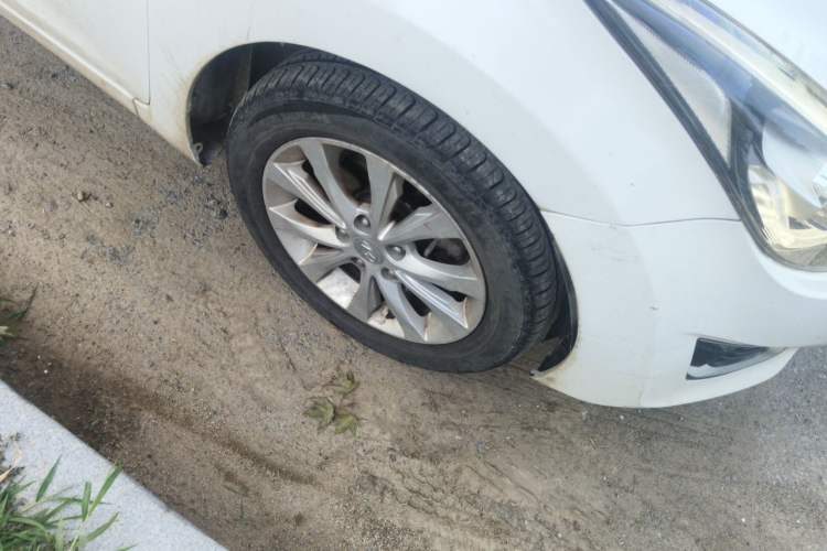 Used Hyundai Elantra (5th Generation / Langdong) 2016 1.6L Automatic Prestige Model Right Front Wheel Hub