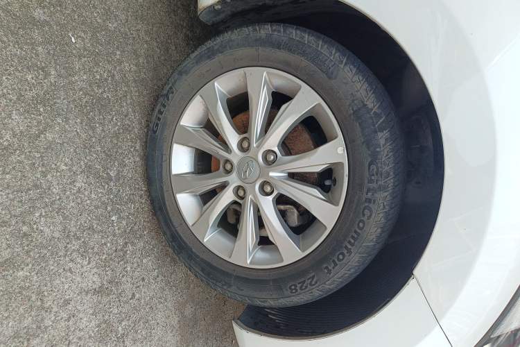 Used Hyundai Elantra (5th Generation / Langdong) 2016 1.6L Automatic Prestige Model Right Front Wheel Hub