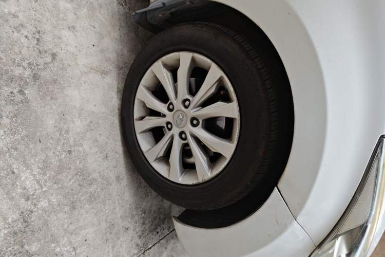 Used Hyundai Elantra (5th Generation / Langdong) 2016 1.6L Automatic Smart Version Right Front Wheel Hub
