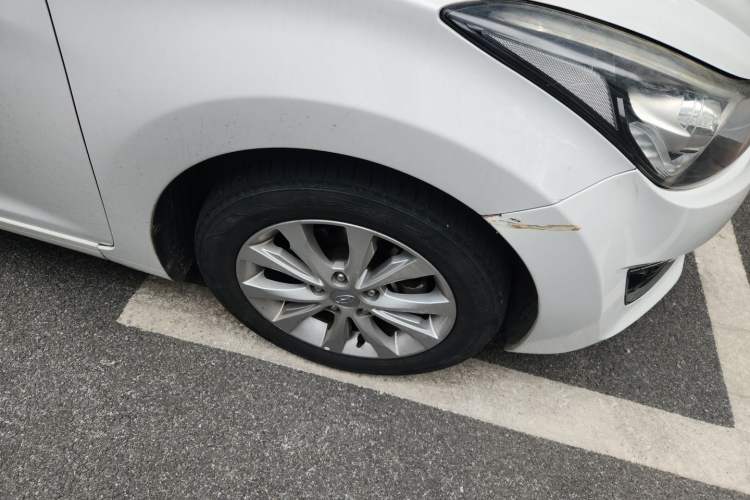 Used Hyundai Elantra (5th Generation / Langdong) 2016 1.6L Automatic Prestige Model Right Front Wheel Hub