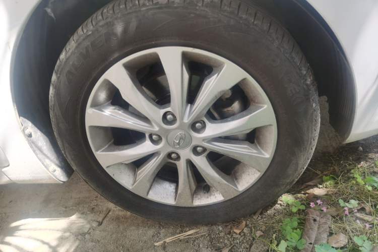 Used Hyundai Elantra (5th Generation / Langdong) 2016 1.6L Automatic Smart Version Right Front Wheel Hub
