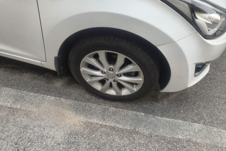 Used Hyundai Elantra (5th Generation / Langdong) 2016 1.6L Manual Fashion Edition Right Front Wheel Hub