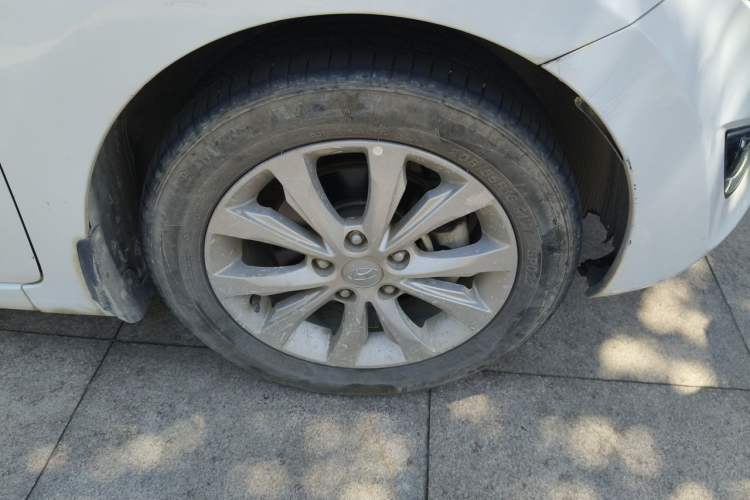 Used Hyundai Elantra (5th Generation / Langdong) 2016 1.6L Automatic Prestige Model Right Front Wheel Hub