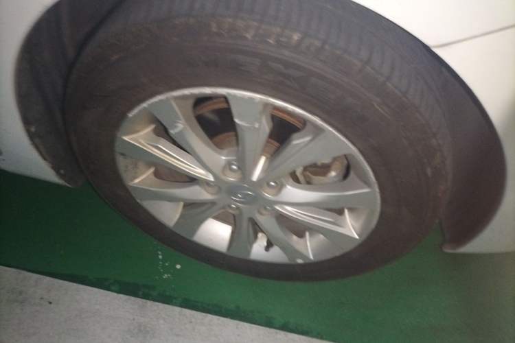 Used Hyundai Elantra (5th Generation / Langdong) 2016 1.6L Automatic Prestige Model Right Front Wheel Hub