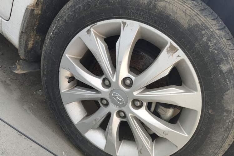 Used Hyundai Elantra (5th Generation / Langdong) 2016 1.6L Manual Luxury Model Right Front Wheel Hub