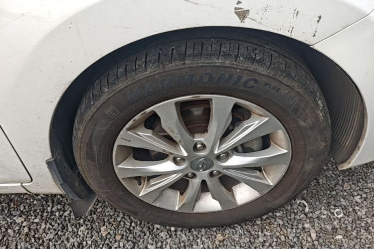 Used Hyundai Elantra (5th Generation / Langdong) 2016 1.6L Automatic Smart Version Right Front Wheel Hub