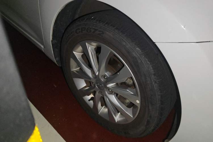 Used Hyundai Elantra (5th Generation / Langdong) 2016 1.6L Automatic Prestige Model Right Front Wheel Hub