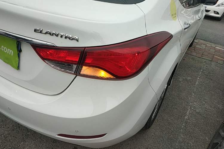 Used Hyundai Elantra (5th Generation / Langdong) 2016 1.6L Automatic Prestige Model Right Rear Taillight