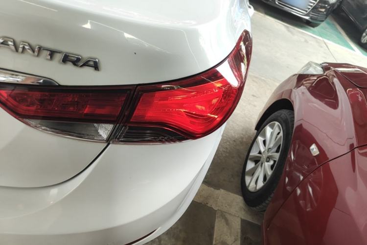 Used Hyundai Elantra (5th Generation / Langdong) 2016 1.6L Automatic Smart Version Right Rear Taillight