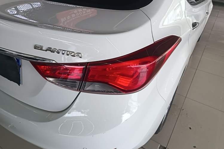 Used Hyundai Elantra (5th Generation / Langdong) 2016 1.6L Automatic Prestige Model Right Rear Taillight