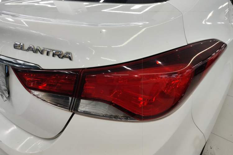 Used Hyundai Elantra (5th Generation / Langdong) 2016 1.6L Automatic Prestige Model Right Rear Taillight