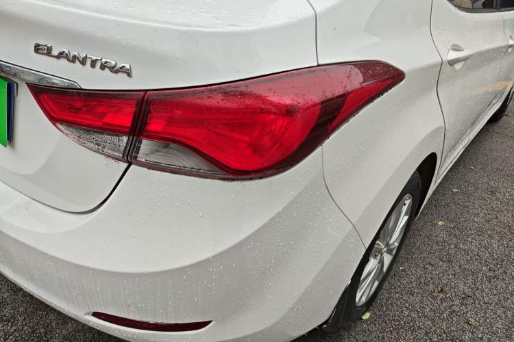 Used Hyundai Elantra (5th Generation / Langdong) 2016 1.6L Automatic Smart Version Right Rear Taillight