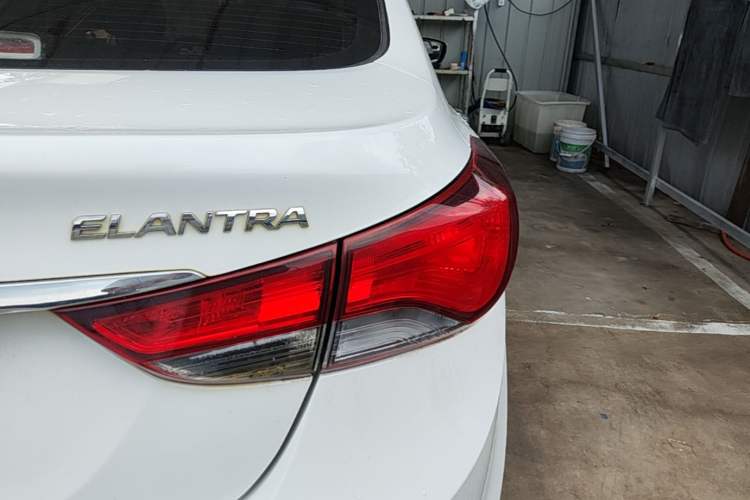 Used Hyundai Elantra (5th Generation / Langdong) 2016 1.6L Automatic Prestige Model Right Rear Taillight