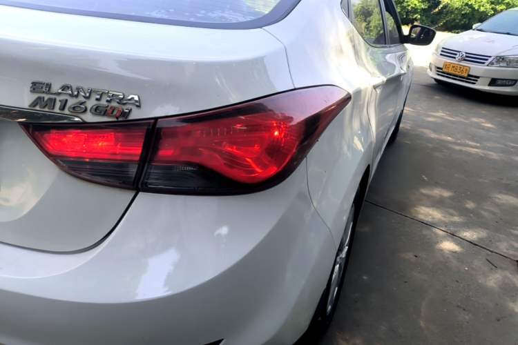 Used Hyundai Elantra (5th Generation / Langdong) 2016 1.6L Automatic Smart Version Right Rear Taillight