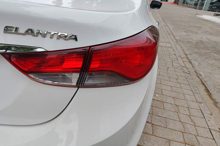 Used Hyundai Elantra (5th Generation / Langdong) 2016 1.6L Automatic Prestige Model Right Rear Taillight