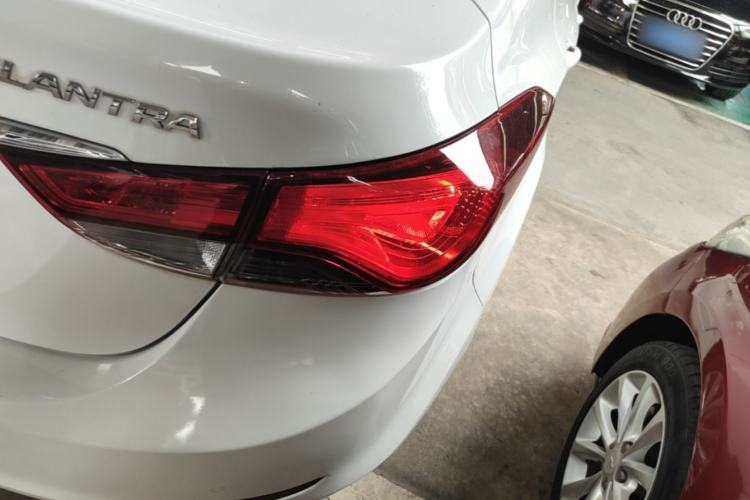 Used Hyundai Elantra (5th Generation / Langdong) 2016 1.6L Automatic Smart Version Right Rear Taillight