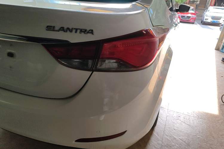 Used Hyundai Elantra (5th Generation / Langdong) 2016 1.6L Automatic Prestige Model Right Rear Taillight