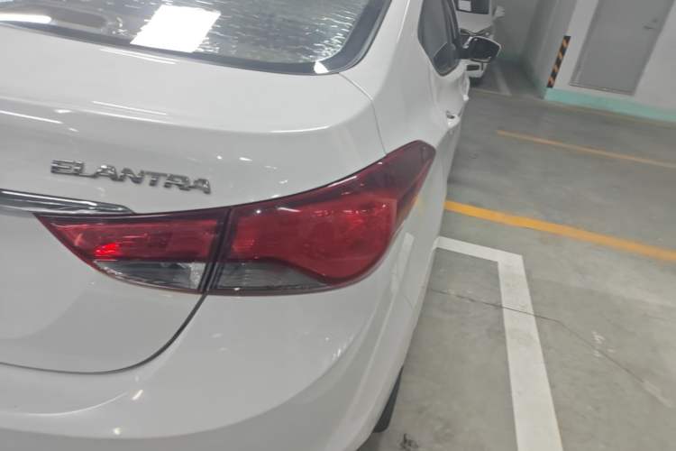 Used Hyundai Elantra (5th Generation / Langdong) 2016 1.6L Automatic Smart Version Right Rear Taillight