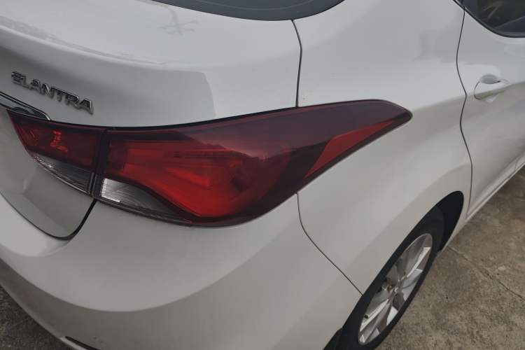 Used Hyundai Elantra (5th Generation / Langdong) 2016 1.6L Automatic Smart Version Right Rear Taillight