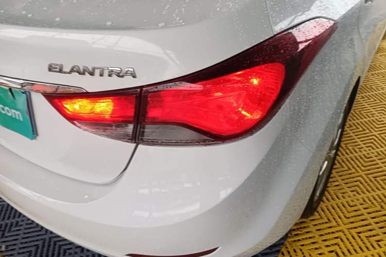 Used Hyundai Elantra (5th Generation / Langdong) 2016 1.6L Automatic Prestige Model Right Rear Taillight