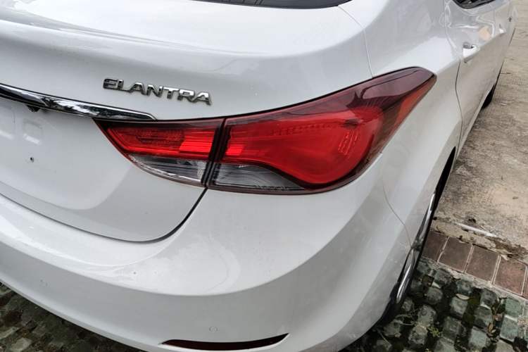 Used Hyundai Elantra (5th Generation / Langdong) 2016 1.6L Automatic Smart Version Right Rear Taillight