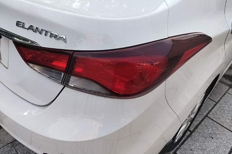 Used Hyundai Elantra (5th Generation / Langdong) 2016 1.6L Automatic Prestige Model Right Rear Taillight