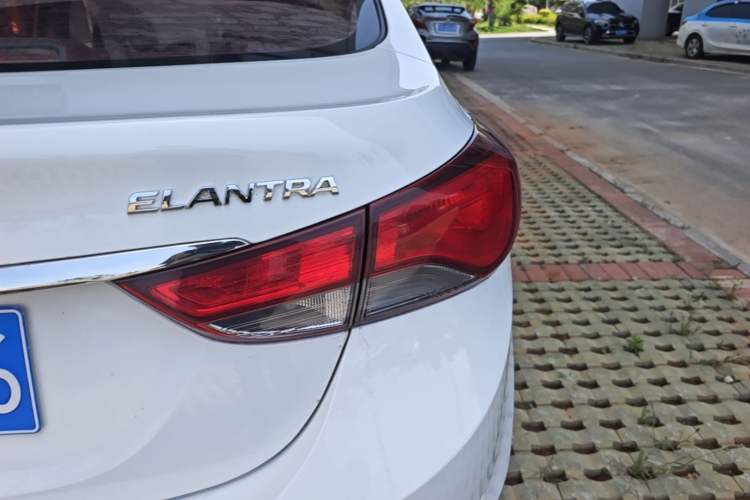 Used Hyundai Elantra (5th Generation / Langdong) 2016 1.6L Automatic Smart Version Right Rear Taillight