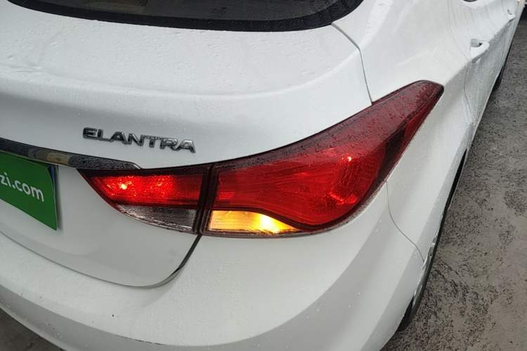 Used Hyundai Elantra (5th Generation / Langdong) 2016 1.6L Automatic Smart Version Right Rear Taillight