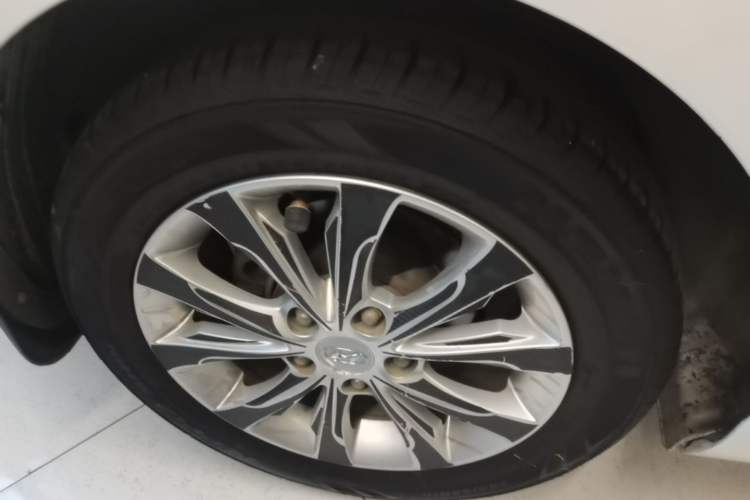 Used Hyundai Elantra (5th Generation / Langdong) 2016 1.6L Manual Fashion Edition Right Rear Wheel Hub