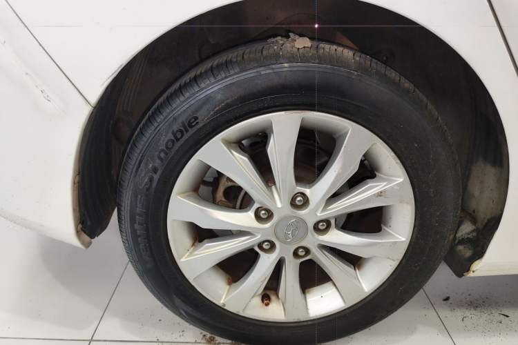 Used Hyundai Elantra (5th Generation / Langdong) 2016 1.6L Automatic Prestige Model Right Rear Wheel Hub