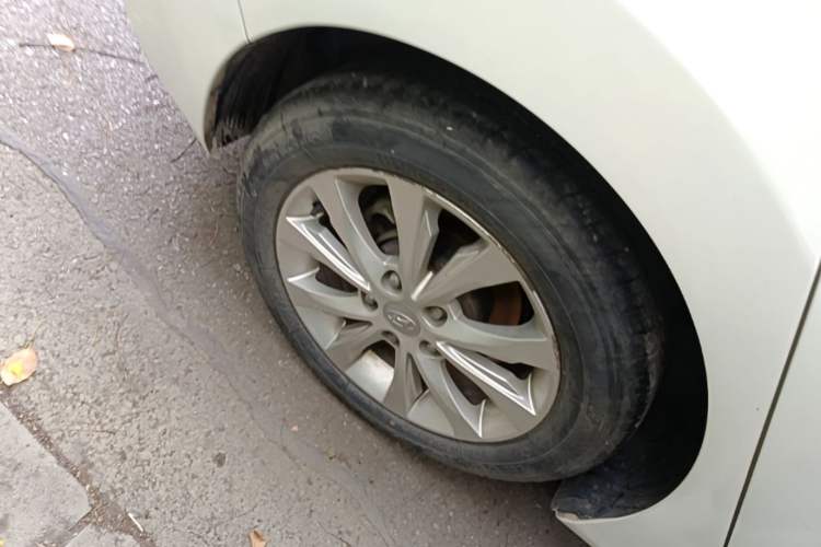 Used Hyundai Elantra (5th Generation / Langdong) 2016 1.6L Automatic Prestige Model Right Rear Wheel Hub