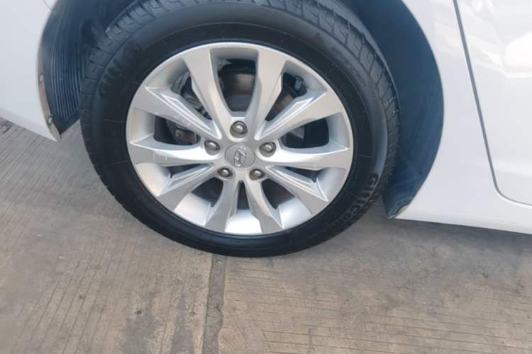 Used Hyundai Elantra (5th Generation / Langdong) 2016 1.6L Automatic Smart Version Right Rear Wheel Hub