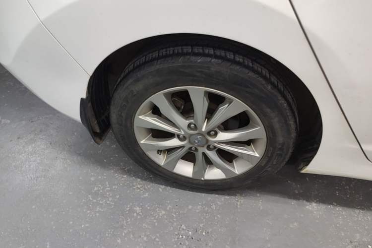 Used Hyundai Elantra (5th Generation / Langdong) 2016 1.6L Automatic Smart Version Right Rear Wheel Hub