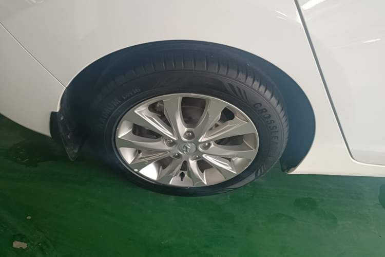 Used Hyundai Elantra (5th Generation / Langdong) 2016 1.6L Automatic Prestige Model Right Rear Wheel Hub