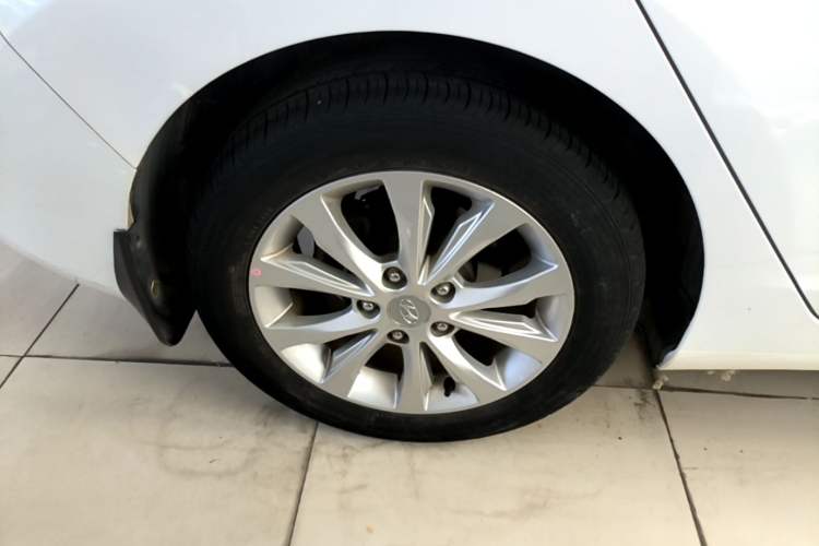 Used Hyundai Elantra (5th Generation / Langdong) 2016 1.6L Automatic Smart Version Right Rear Wheel Hub
