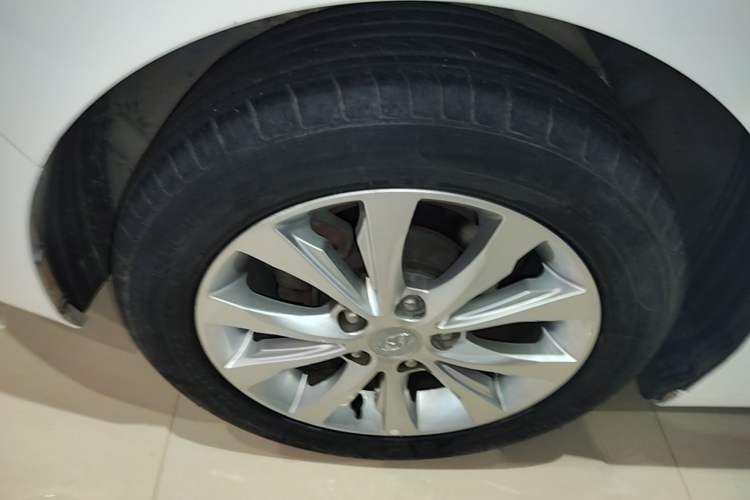 Used Hyundai Elantra (5th Generation / Langdong) 2016 1.6L Automatic Prestige Model Right Rear Wheel Hub
