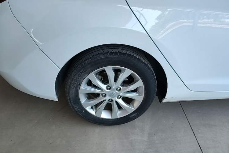 Used Hyundai Elantra (5th Generation / Langdong) 2016 1.6L Automatic Smart Version Right Rear Wheel Hub