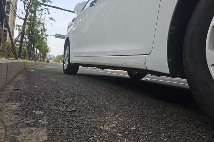 Used Hyundai Elantra (5th Generation / Langdong) 2016 1.6L Automatic Prestige Model Right Side Sill