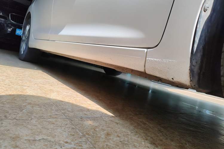 Used Hyundai Elantra (5th Generation / Langdong) 2016 1.6L Automatic Prestige Model Right Side Sill