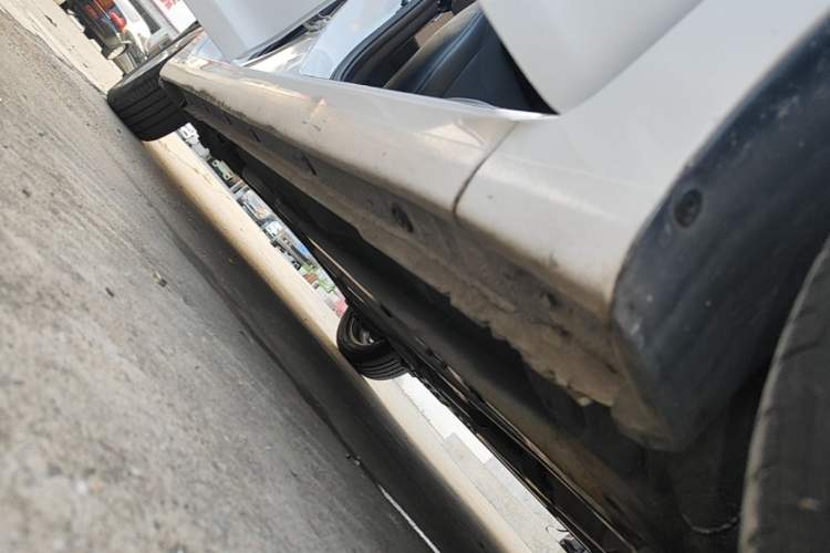 Used Hyundai Elantra (5th Generation / Langdong) 2016 1.6L Automatic Smart Version Right Side Sill