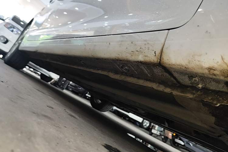 Used Hyundai Elantra (5th Generation / Langdong) 2016 1.6L Automatic Prestige Model Right Side Sill