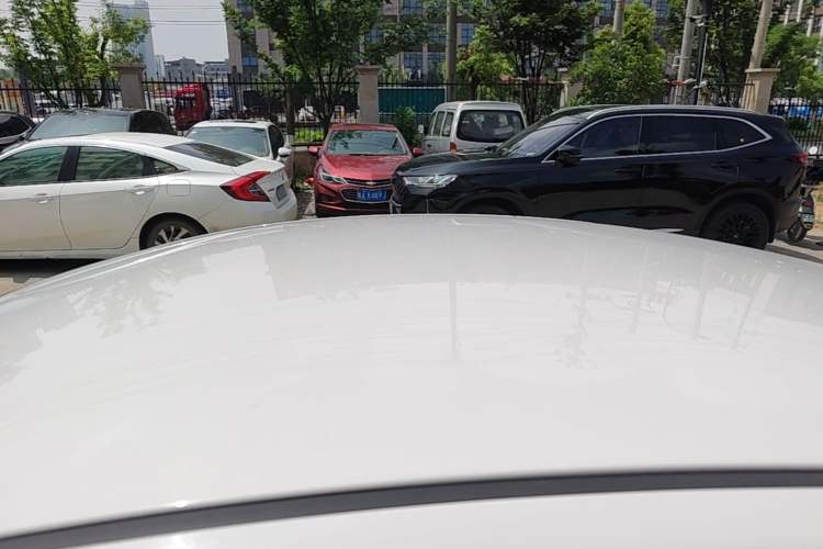 Used Hyundai Elantra (5th Generation / Langdong) 2016 1.6L Automatic Smart Version Roof