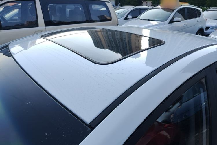 Used Hyundai Elantra (5th Generation / Langdong) 2016 1.6L Automatic Prestige Model Roof