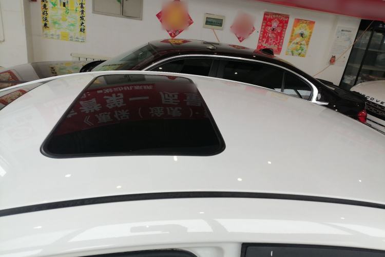 Used Hyundai Elantra (5th Generation / Langdong) 2016 1.6L Manual Luxury Model Roof